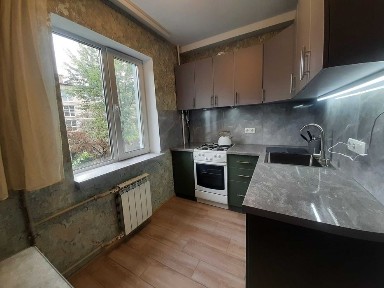 ‼️Однокімнатна метро Лісова, місце-супер‼️