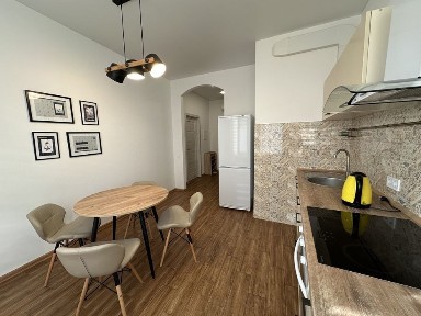 Сдам квартиру на каманина. 48 жемчужина