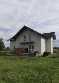 Новий будинок в Драгомирчанах