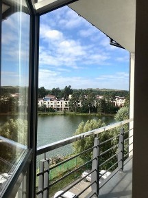 Оренда квартири в Брюховичах з балконом на озеро