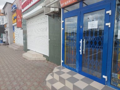 Оренда магазину фасад. Калинівський ринок.