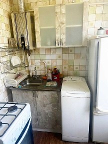 продам 1 кімн Інгульский район Авангардна, газ колонка, меблі, техніка