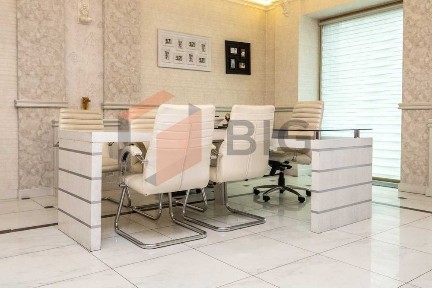 Офісне приміщення, 370 м. кв, дизайнерський ремонт, вул. Вовчинецька