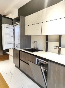 3-х комнатная в 5 минутах от Аркадии, ЖК <a href='/newbuilding/1205/view/zk-limnos'>Лимнос</a>. Ул. Педагогическая