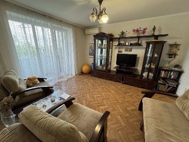 3х комнатная квартира кирпичный дом ул. Комкова