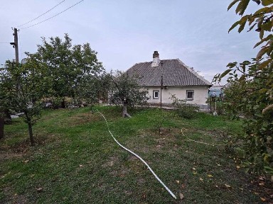 Продається будинок у селі Курилівка, поруч із лісом!