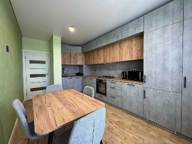 Оренда 1 кімнатної квартири по вул. Довга