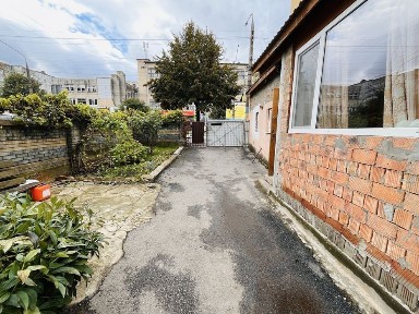 1-кімнатна квартира на вул. Головна 241, другий поверх, без комісії