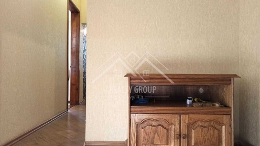 Продаж 2-к квартири біля парку, вул. М. Шимановського (сталінка)