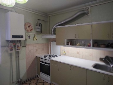 Продається простора 3к квартира в Стрижавці