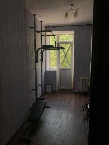 Продам трикімнатну квартиру, р-н 5 школа