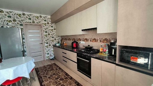 Оренда квартири в новобудові на Замості