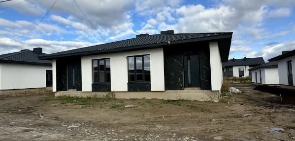 Сучасний котедж масив макарова