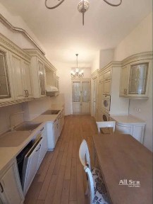 Оренда 5к квартири в Києві, Печерський р-н, Крутий спуск 5 Без комісії