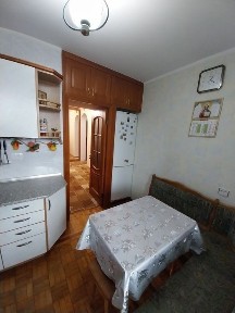 Актуально ! Сдам 3 х кімнатну метро Познякі вул. Олійника 8