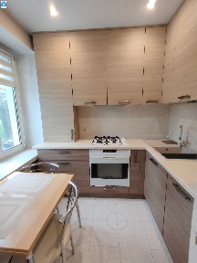 метро Либідська, метро Звіринецька 5-15мин. Пішки. 2-х. кім. Центр