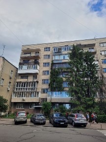 Шовковична, урядовий квартал, від властника