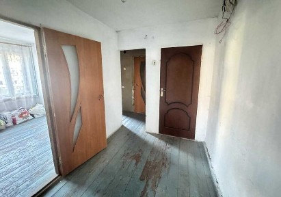 Продається двокімнатна квартира в Гнівані