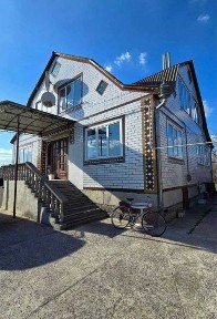 Терміновий продаж будинку у звязку з виїздом