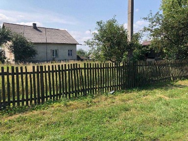 Продається будинок та земельна ділянка 35сот, с. Прилбичі