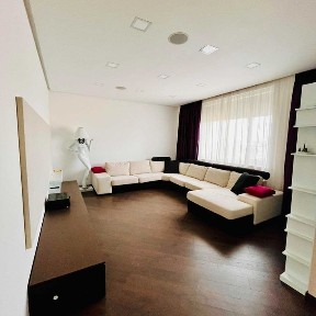 Продается 3-х ком. квартира ЖК 