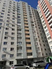 Продаж трикімнатної квартири у новобудові