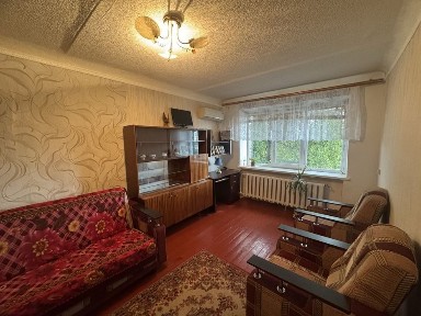 Продам 2к недорого центр