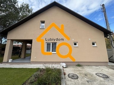 СУПЕР⁉️Оренда Будиночка в сосновому лісі біля Озера, Романков