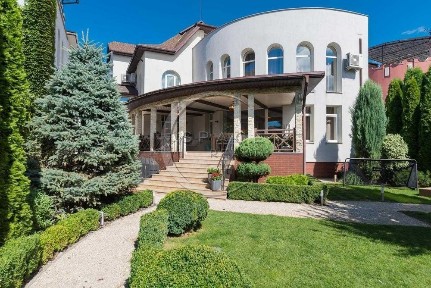 Оренда шикарного будинку з сучасним ремонтом Бомбосховище, Генератор.