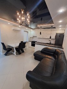 Продаж 3-кімнатної квартири з АВТОНОМНИМ ОПАЛЕННЯМ.