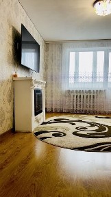 Продається трикімнатна квартира вул. Є. Старікова