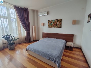 Аренда 3-комнатной квартиры 86 м², Владимирская ул., 49А