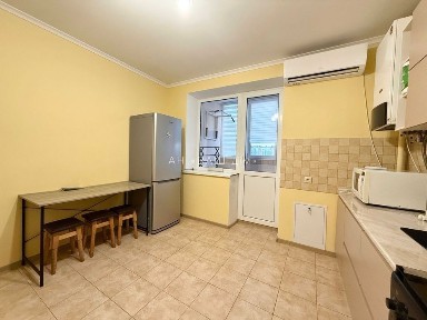 ОРЕНДА 2-кім. квартира, вул. Тролейбусна, 32 / ПЕРША ЗДАЧА