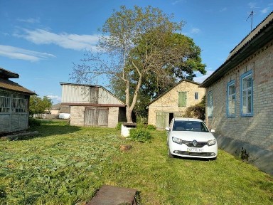 Продам 4 кімнатний будинок у місті Борзна Чернігівської області