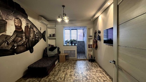 Простора 2 к-квартира вул. Харківське шосе 56