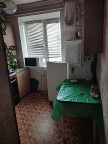 Продаю трикімнатну квартиру в м. Прилуки по вулиці Ярмарковій.