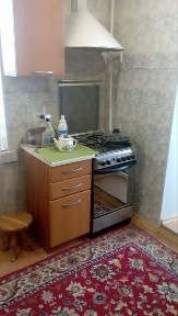 Продам 2 комнатную квартиру в цетре горда