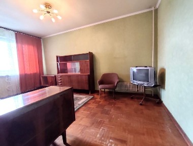 Продам 3-к квартиру в центрі міста вул. Клочківська