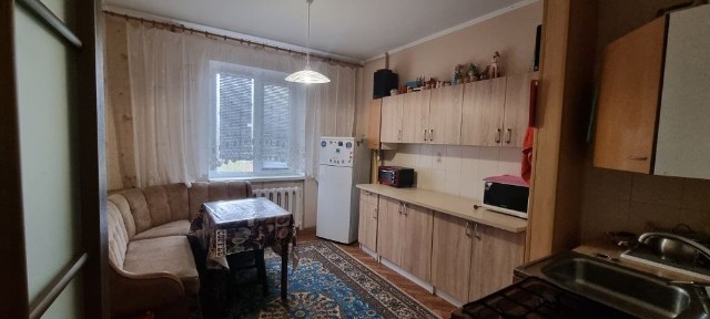 Оренда трикімнатної квартири в Херсоні. Ліфт працює.