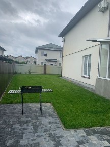 Продам преміум будинок з ремонтом Юровка