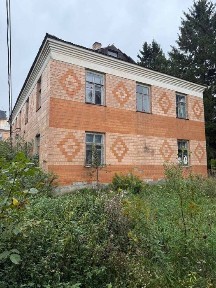 Продам двоповерхову будівлю