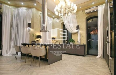 Аренда дома с авторским дизайном в окружении леса Вита-Почтовая