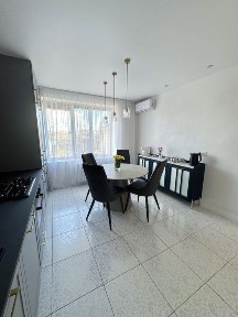 Оренда дизанерської 2-х кім. квартири в новобудові Центр-Площа