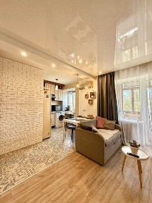 Продаж 1к. квартири студії з ремонтом. Вул. Сергієнко 13. Дарницька пл