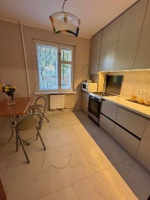 Оренда 3к квартири з інд. опаленням на ближній Озерній