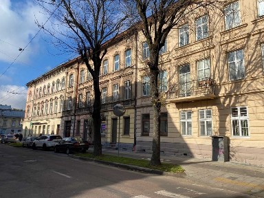 Оренда фасадного приміщення в. Героїв УПА