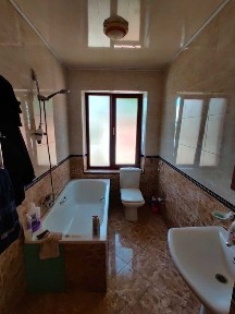 Сдам просторный, теплый, уютный дом. Близко к центру.