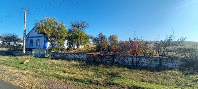 Продам дом з меблями