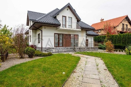 Продаж /Будинка з сучасним ремонтом/ Київ / Осокорки/Дарницький/Гнідин