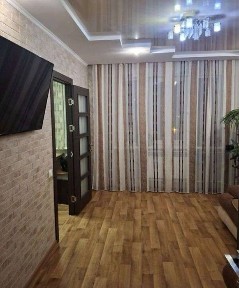 В продаже 3-к квартира, Трк Украина, Амосова, 625 мкр